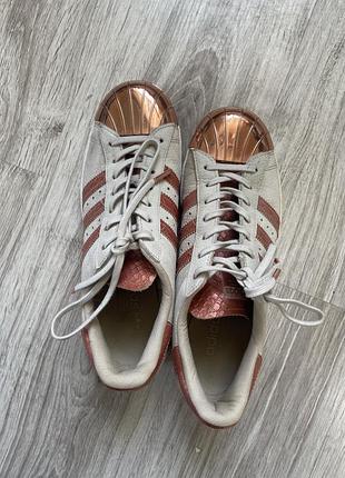 Adidas superstar мідні з металевим носком