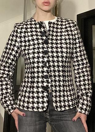 Пиджак черно-белый
