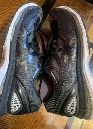 Оригінальні чоловічі кросівки Feuchtigkeitsmanagement mit ASICS MotionDry-Technologie 19.