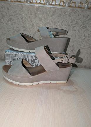 Gabor босоніжки замша 40 р по уст 26 см ширина 9 см танкетка зад 7 см перед 3 см