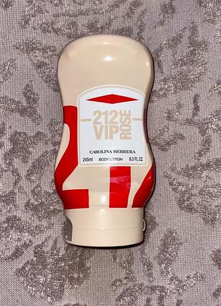 Лосьйон для тіла carolina hererra 212 vip rose