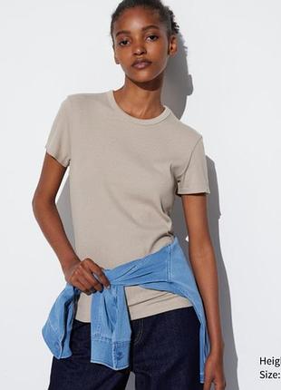 Футболка uniqlo