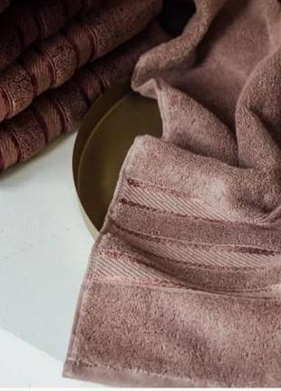 Рушники лицьові і банні махрові