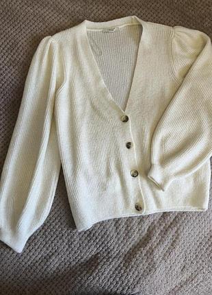 Кофта, кардиган молочного цвета