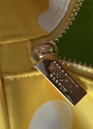 Новая,спортивная,нейлоновая сумка love moschino6 фото