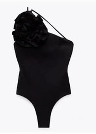 Черний слітний купальник з бантом від zara р.s