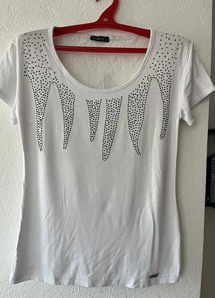 Футболка жіноча