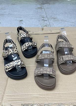Босоніжки  guess босоножки
