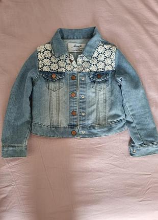 Джинсова куртка для дівчинки