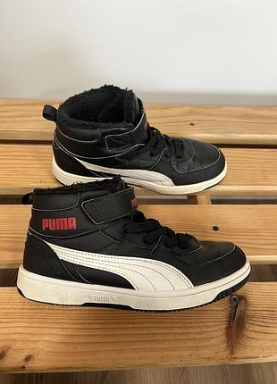 Утеплені зимові кросівки puma 35 чорні високі кросівки для хлопчика