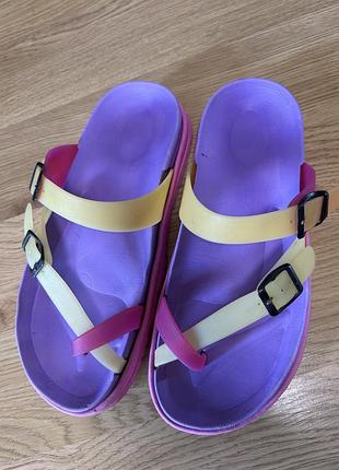 Шльопанці шльопкі сланці тапки тапочки вьетнамки