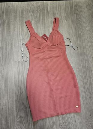 Бандажное платье