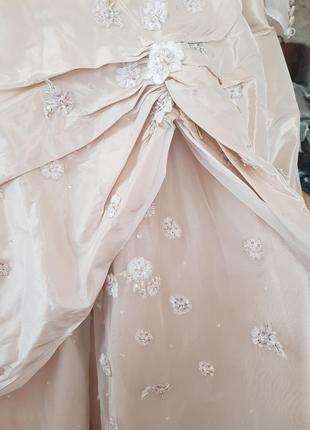 Весільна сукня з колекції англійського дизайнера6 фото