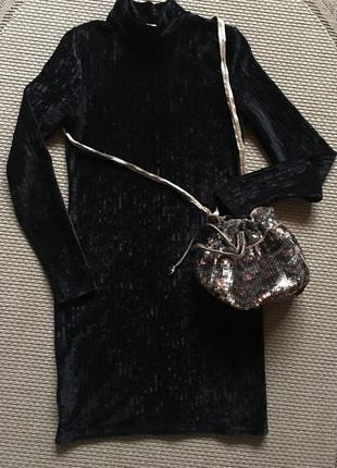 Маленькое чёрное платье велюровое kit