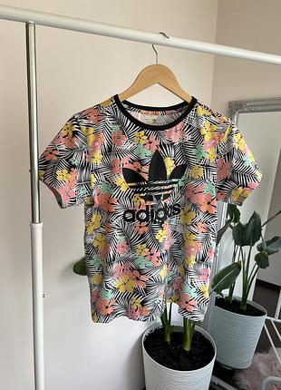 Футболка adidas