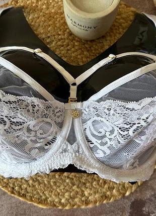 Бюстгальтер без поролону з портупеєю білий