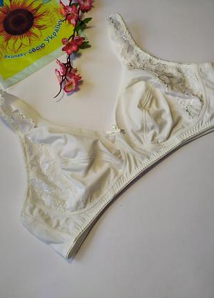 Молочний мягкий бюстгалтер без кісточок damart, eur 95d