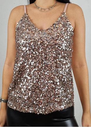 Шикарный топ в поедках.