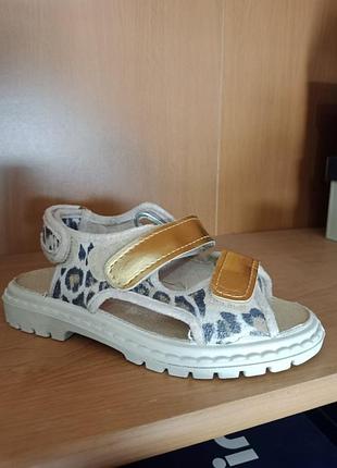 Красиві анатомічні босоніжки befado розпродаж