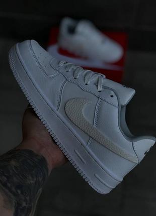 Кроссовки:(nike)
состояние:(новый)
размер:(39-45) наличия 
цвет:(белый))
сезон: (весна/лето/осень)