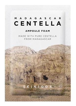 Успокаивающая пенка для умывания с центеллой skin1004 madagascar centella ampoule foam пробник