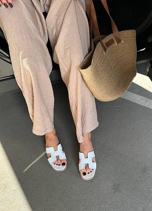 Шкіряні шльопки ермес біла шкіра тонка  якісна підошва