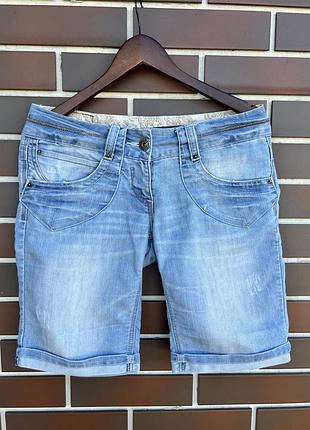 Кежуал денім шорти