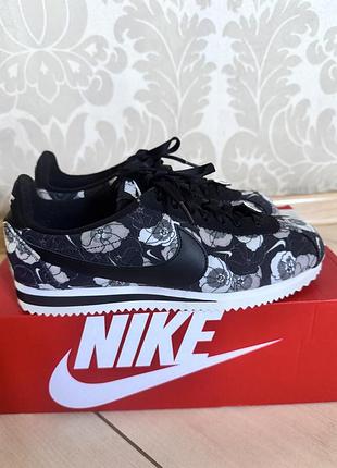 Кросівки nike cortez