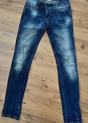Джинси