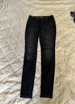 Skinny джинси guess