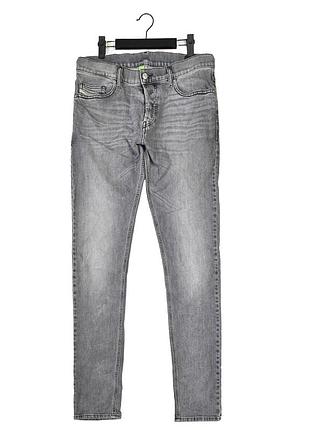Сірі чоловічі оригінальні джинси diesel