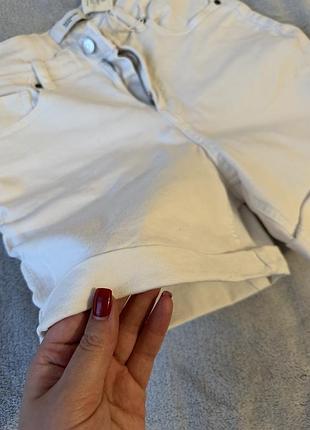 Джинсові шорти білі розмір м