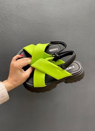 Босоніжки дитячі 2