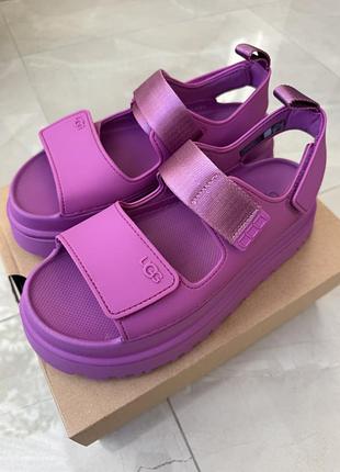 Босоніжки ugg us9 40 р