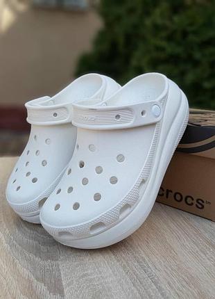 Шлепанцы crocs белые