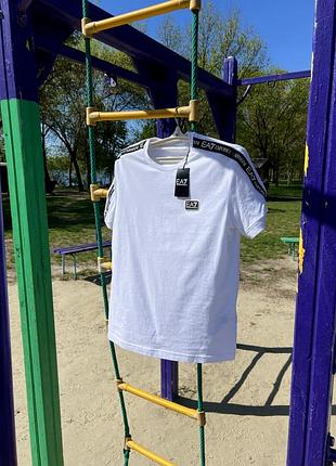 Футболка emporio armani