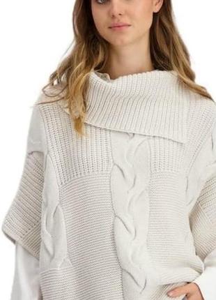 Качественная кофта,крупная вязка.выглядывает очень современно!