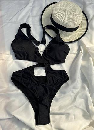 Купальник суцільний з кільцем ззаду на чашечках