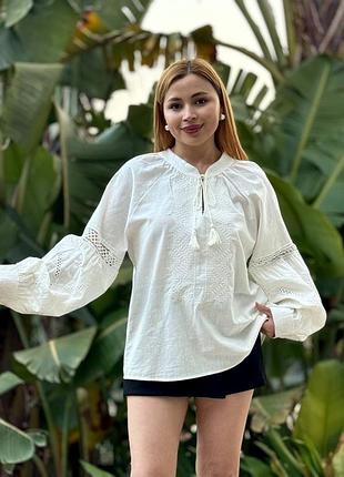Вишиванка з мереживом — елегантність у кожній деталі