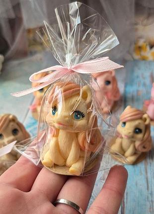 Мыло ручной работы "пони карамелька" 3д средняя