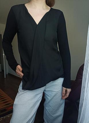 Базовая черная кофта lesara