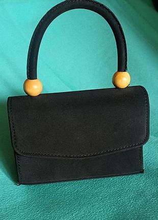 Мини-сумка черного цвета