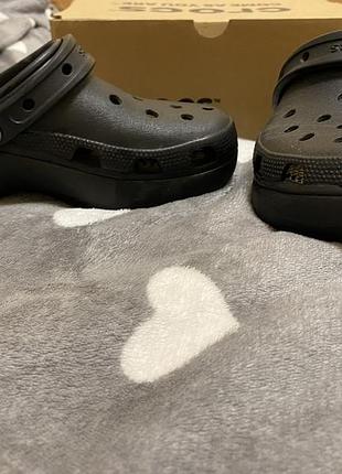 Crocs на платформі , чорного кольору , оригінал