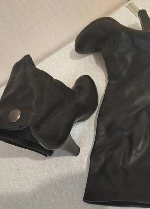 Кожаные сапоги на каблуке