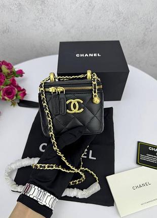 Твоя чорна класика в зменшеному форматі