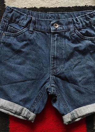 Джинсовые шорты фирменные для девочки 7-8 р