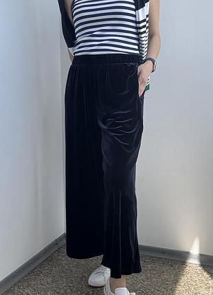 Uniqlo оксамитові широкі брюки