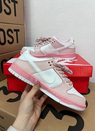 Nike dunk low pink-bird