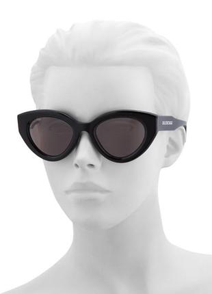 Сонцезахисні окуляри balenciaga