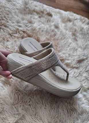 Якісні шльопанці, original skechers